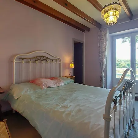 Au Calme Vakantiehuis Les Gours